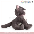 Stuffed réaliste mignon chat en peluche